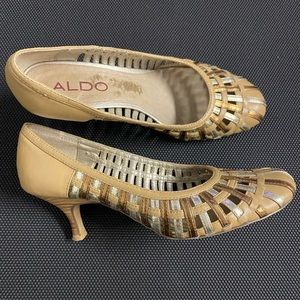 Y2K Woven/Caged kitten heel size 6